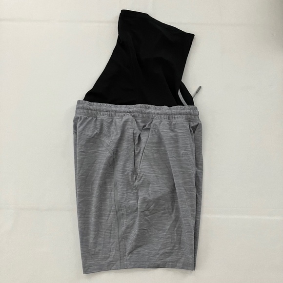 Lululemon Pace Breaker Short Grey Size Men's SMALL - Picture 14 of 16